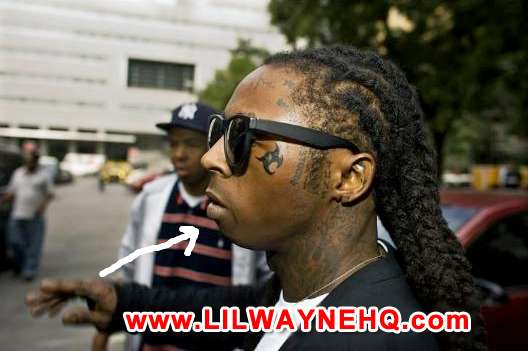 Check out these pictures of the new tatto Lil Wayne just got on his face…